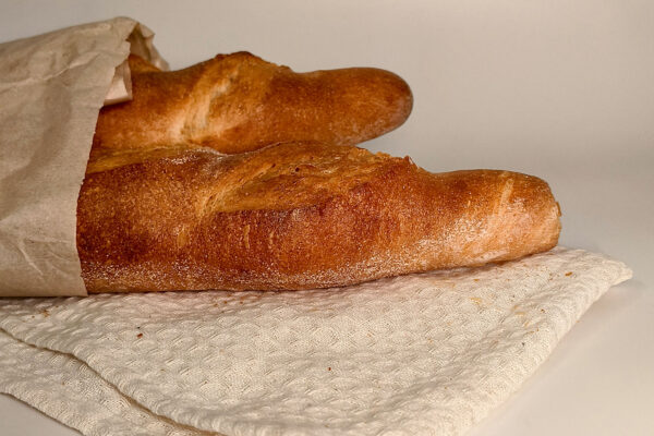 Buy French Baguette Online for Classic Taste and Crisp Texture French Baguette Online